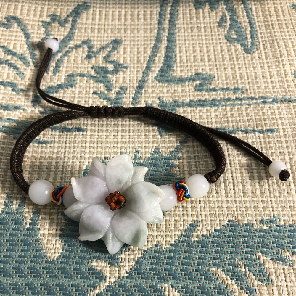 Jade flower Beacelet‎
